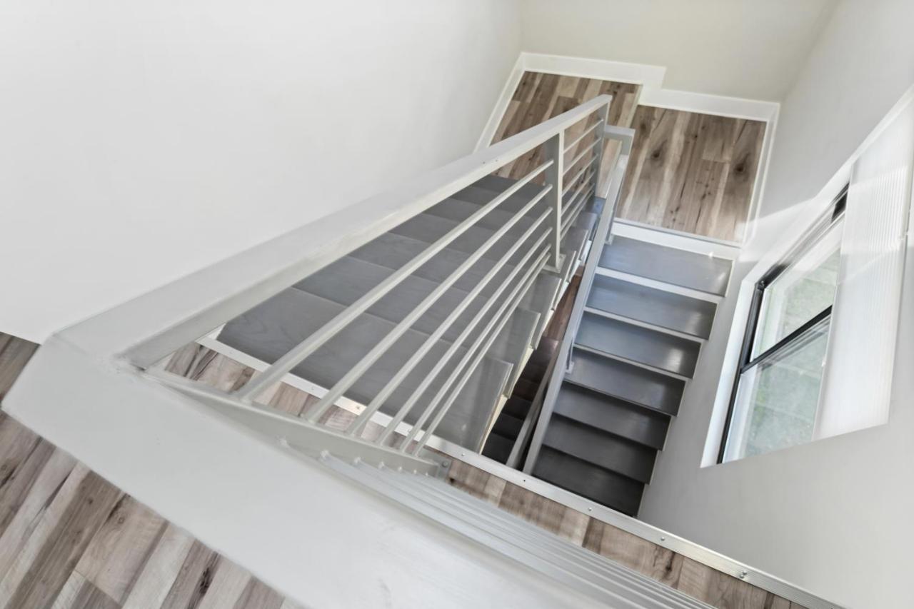 The Red Door - Ultra Modern Atlanta Home - Designedbydom מראה חיצוני תמונה