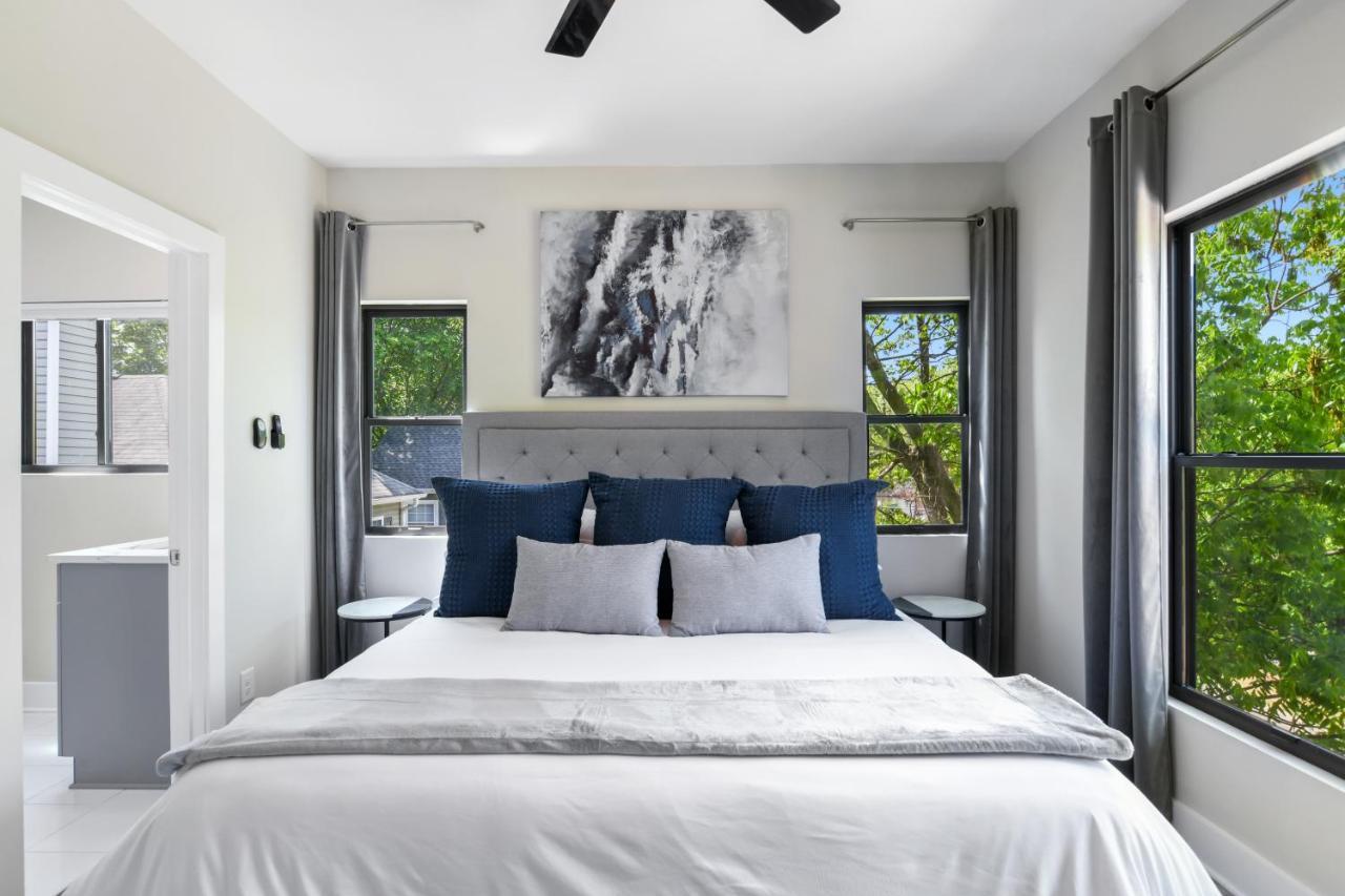 The Red Door - Ultra Modern Atlanta Home - Designedbydom מראה חיצוני תמונה