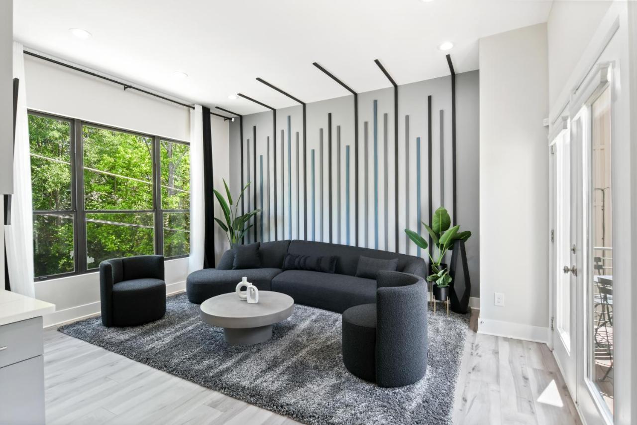 The Red Door - Ultra Modern Atlanta Home - Designedbydom מראה חיצוני תמונה