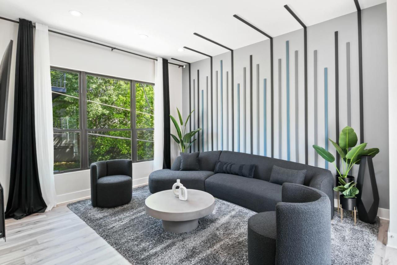 The Red Door - Ultra Modern Atlanta Home - Designedbydom מראה חיצוני תמונה