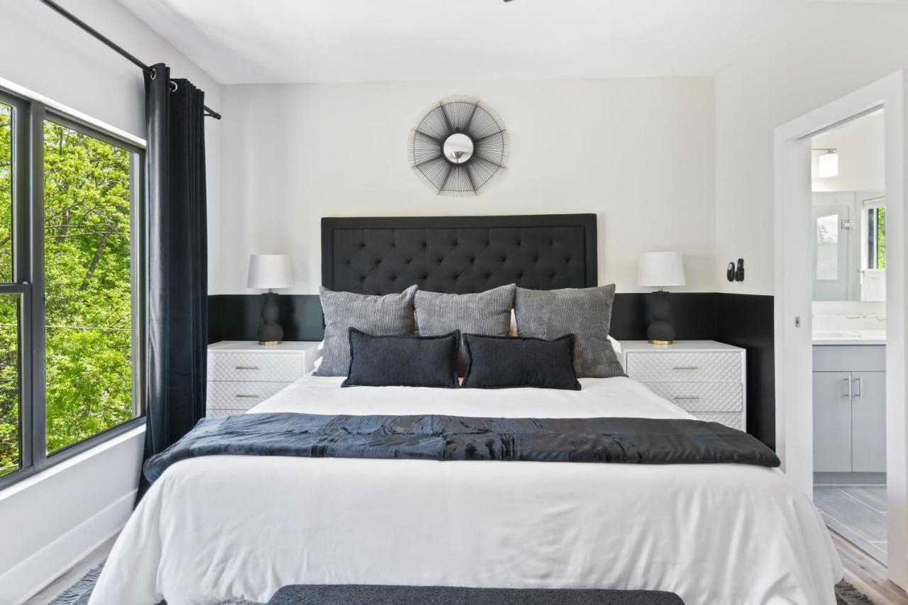 The Red Door - Ultra Modern Atlanta Home - Designedbydom מראה חיצוני תמונה